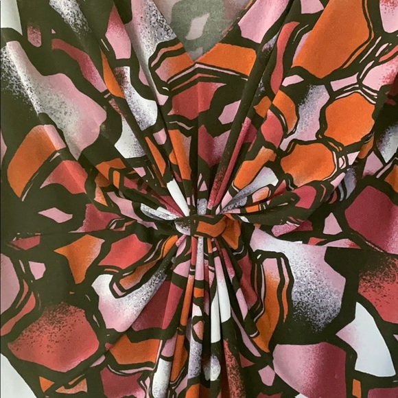 Geometric print blouse - Picture 2 of 3